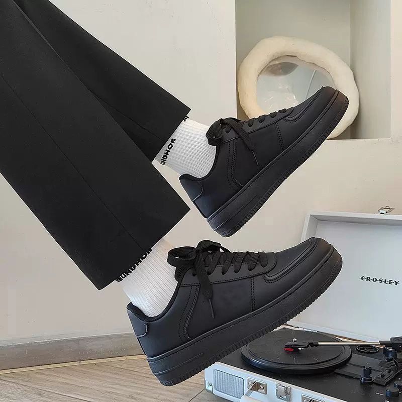Office-Ready & Versatile High-Street American Style Board Shoes